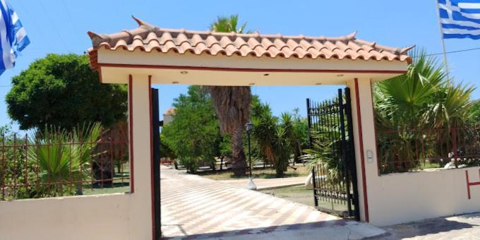Hotel Takis Agios Georgios  Екстер'єр фото
