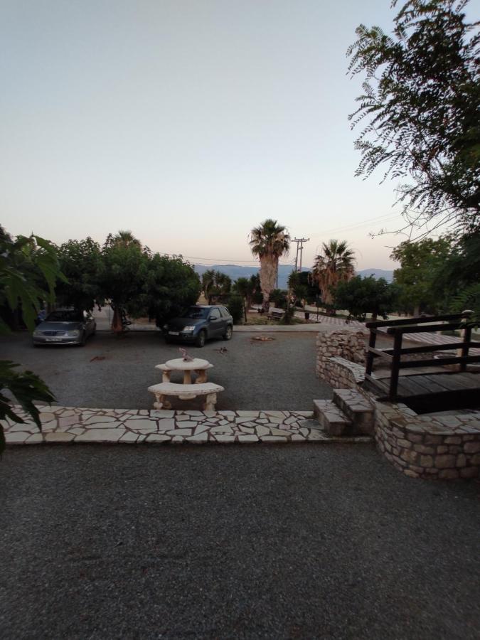 Hotel Takis Agios Georgios  Екстер'єр фото